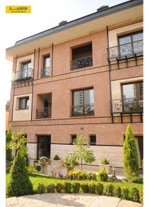تصویر معماری و طراحی نما ساختمان مسکونی سیف، محمدرضا نیکبخت با آجر سنتی حیدری